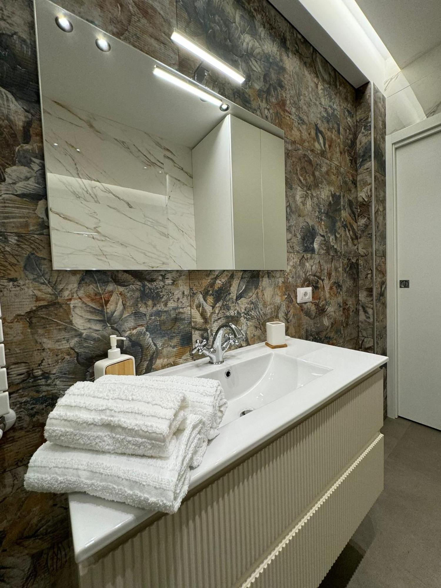 Sole Roman House Екстериор снимка